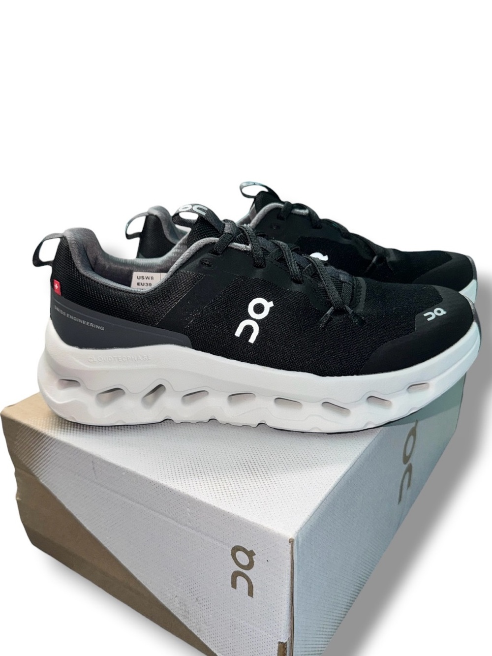 ON Running Men’s CloudTec Phase Black White Sneakers Size 8 New in Box